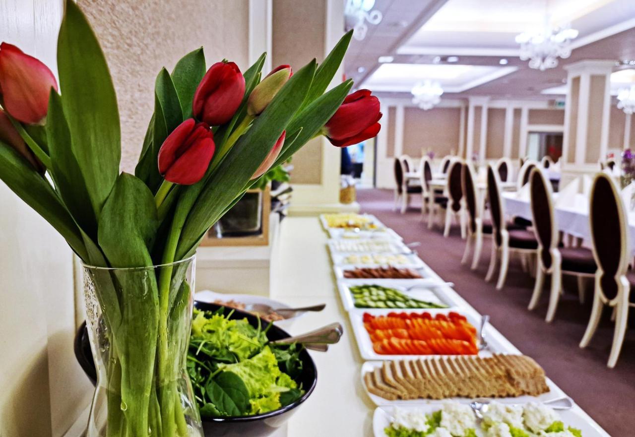 Hotel Prezydencki 4-Star Rzeszow Exterior photo